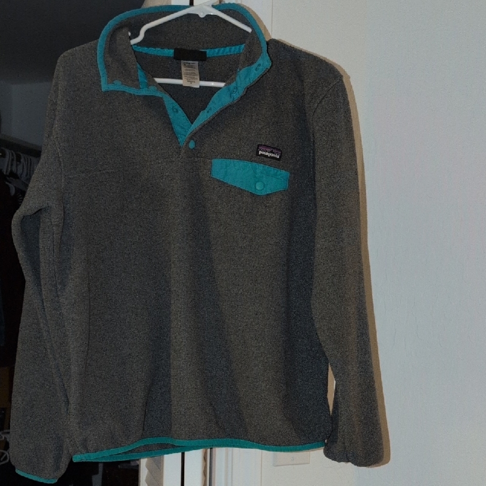 Patagonia Gray Fleece Pullover with Teal Trim